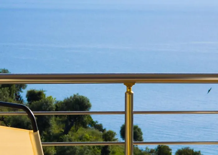 Апартаменты Selami Sea View Лукове