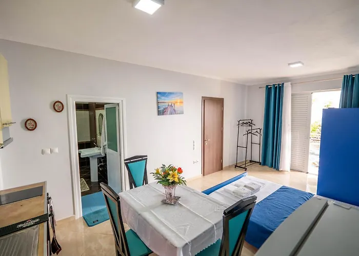 Selami Sea View Apartament Lukovë