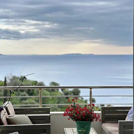 Selami Sea View شقة Lukovë